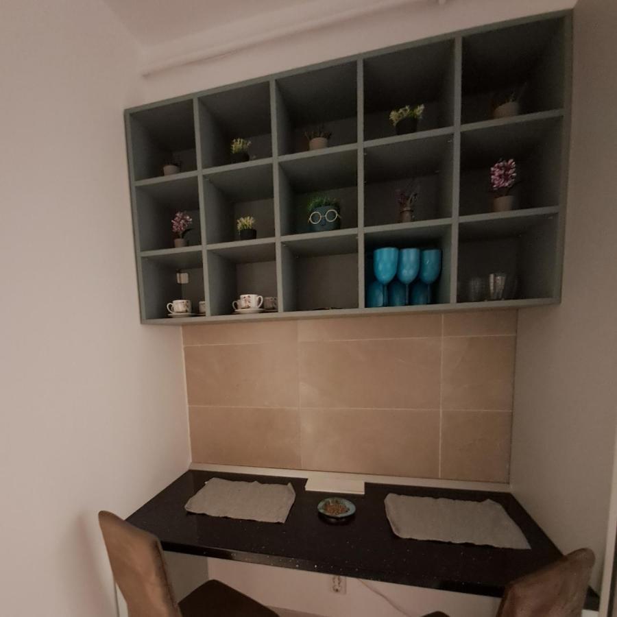 Happy Rental Apartments 2 Крайова Екстериор снимка